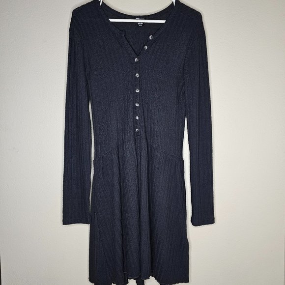 NWT BillaBong Women's Black Dress Size Medium - Picture 1 of 5